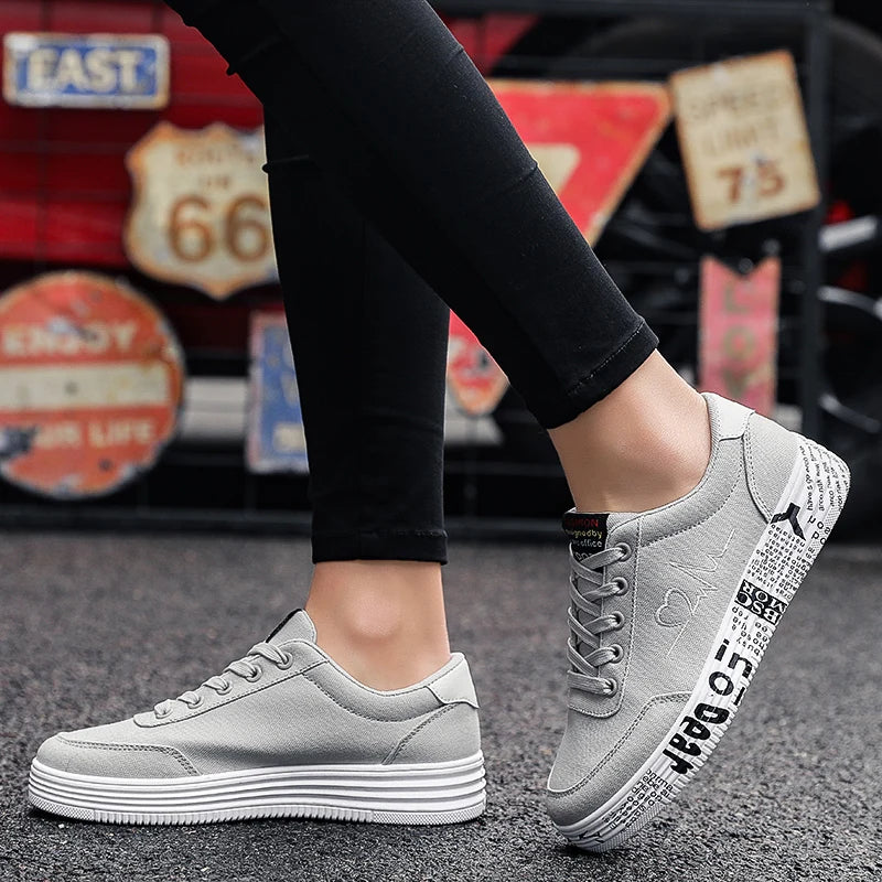 TUINANLE Sneakers Women Fashion Vulcanized Shoes Ladies Lace-up Casual Shoes Breathable Canvas Lover Shoes Graffiti Flat