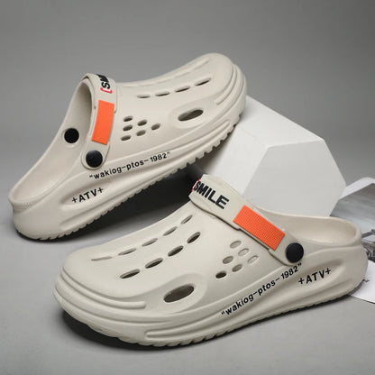 Summer  Men Clogs Slippers Soft Sole Breathable Beach Slippers Men Home Slippers Outdoor Antiskid Slippers