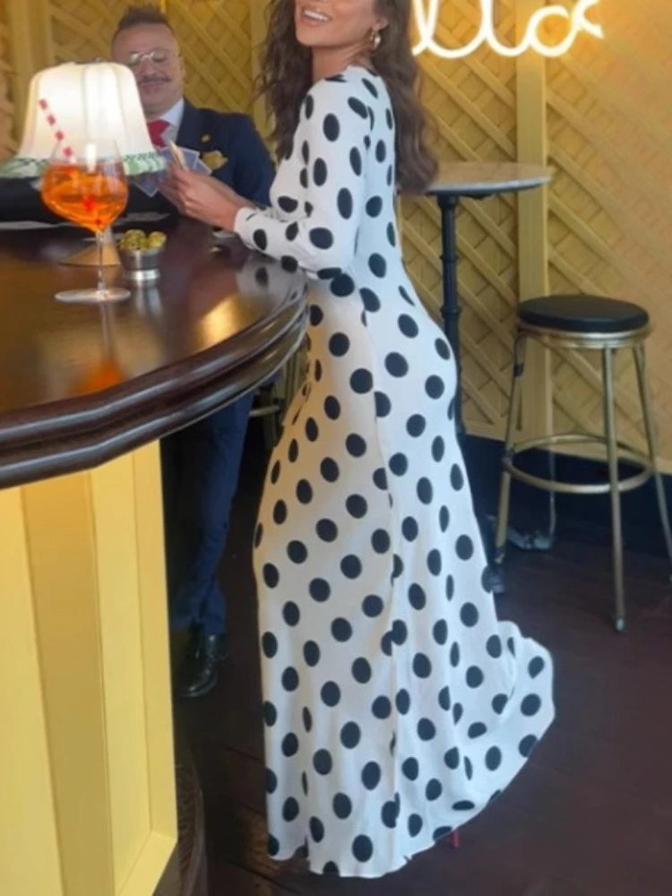 2025 Summer Fashion Series New Women's Elegant Dress Long Tight Sexy Horn Sleeve Wave Point A Long Skirt Vacation Long Run