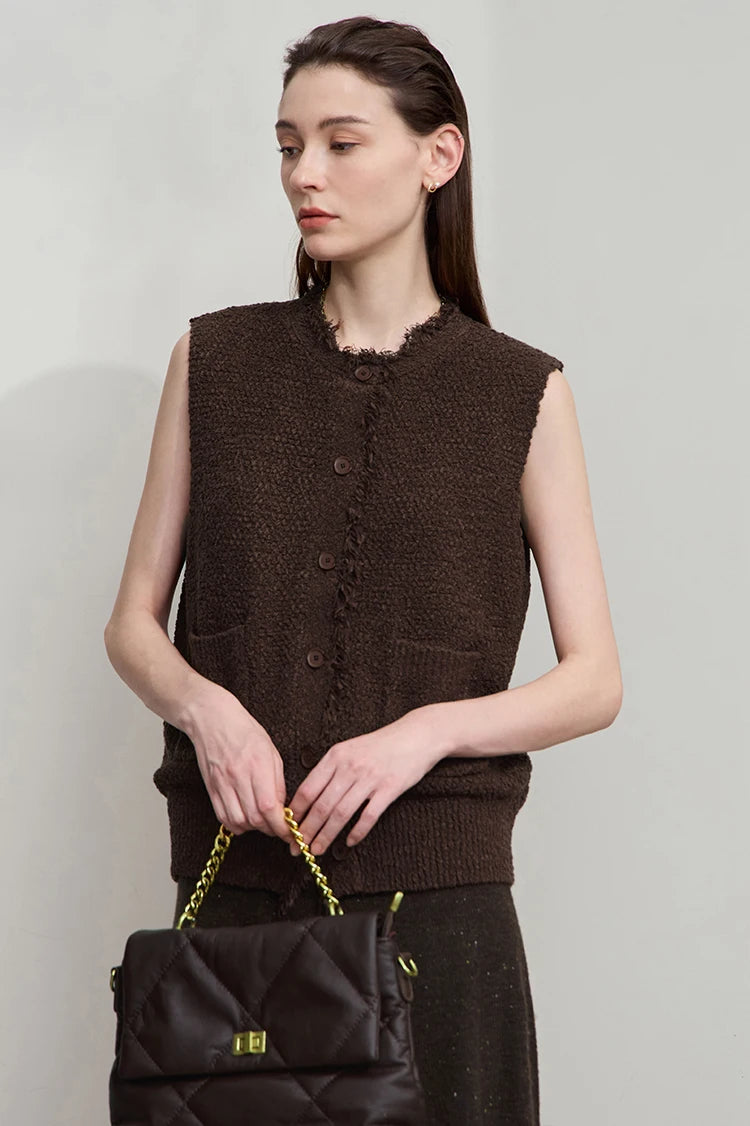 AMII Women's Vest 2025 Autumn New O-neck Elegant Retro Knitted Vest Women's Casual Versatile Loose Sleeveless Top Female12543082