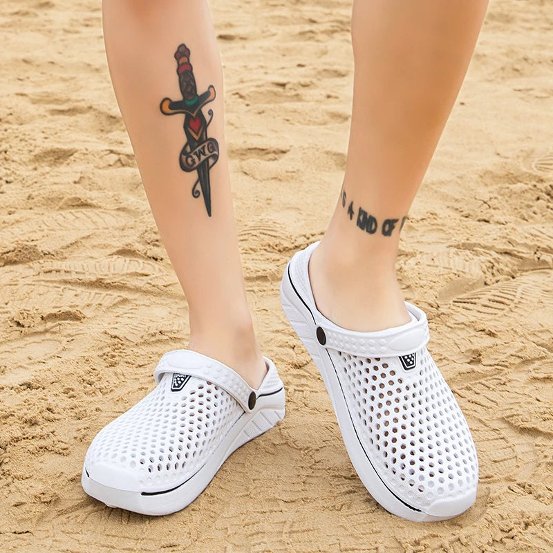 Men Shoes Flat Sandals Men EVA Clog Slippers Summer Slippers Men Garden Shoes Outdoor Beach Clogs Home Slide Slip-on Shoes