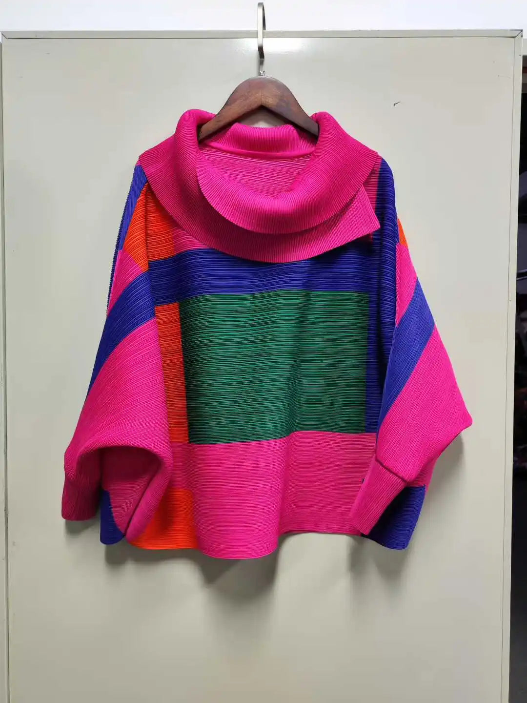 Miyake Pleated Turndown Collar Batwing Sleeve Top Women Geometric Printed Loose T-shirt