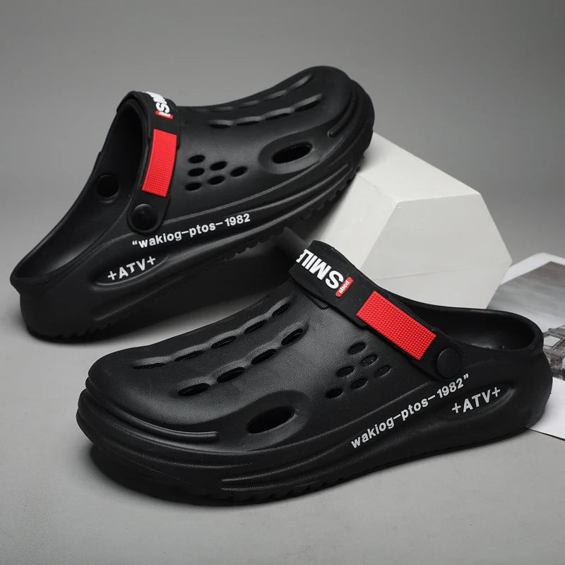 Summer  Men Clogs Slippers Soft Sole Breathable Beach Slippers Men Home Slippers Outdoor Antiskid Slippers